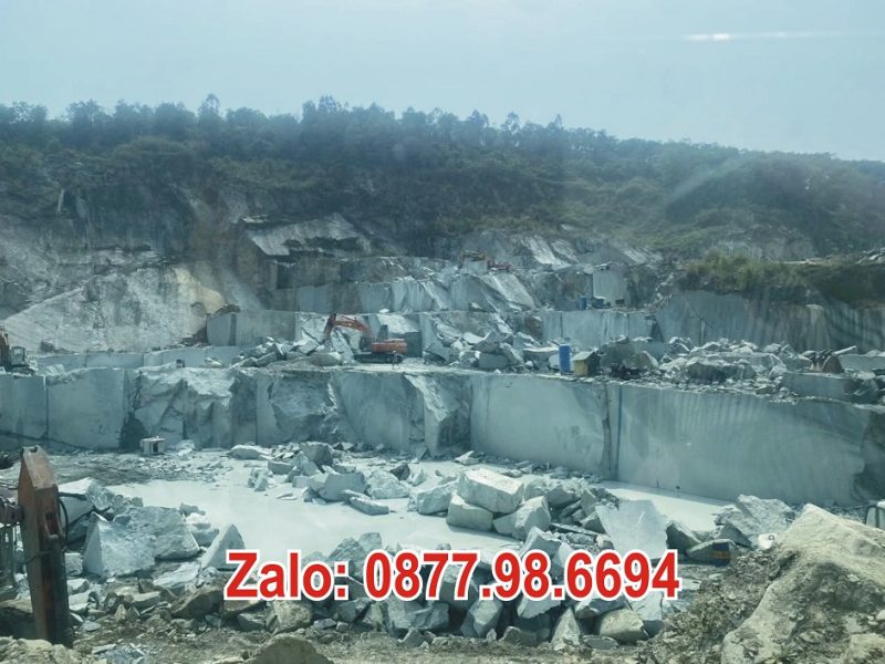 Khai thác đá tự nhiên chất lượng cao làm lăng mộ