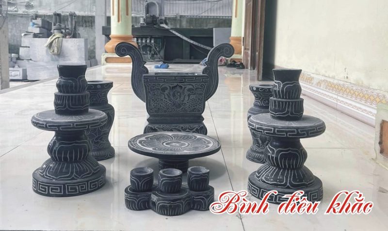 Chân đèn nến bằng đá