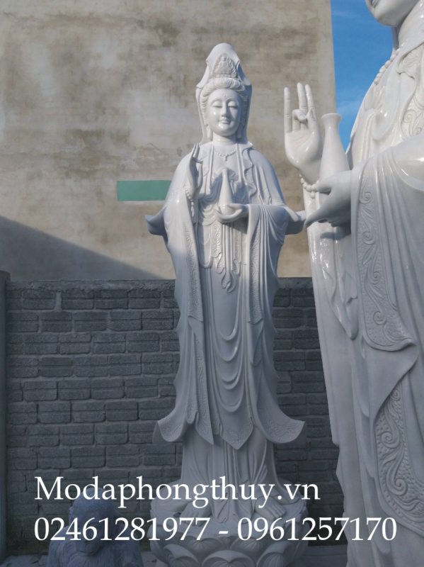 Tượng Phật bằng đá